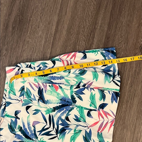 Tommy Bahama Multicolor Tropical Print Skort - Picture 5 of 7
